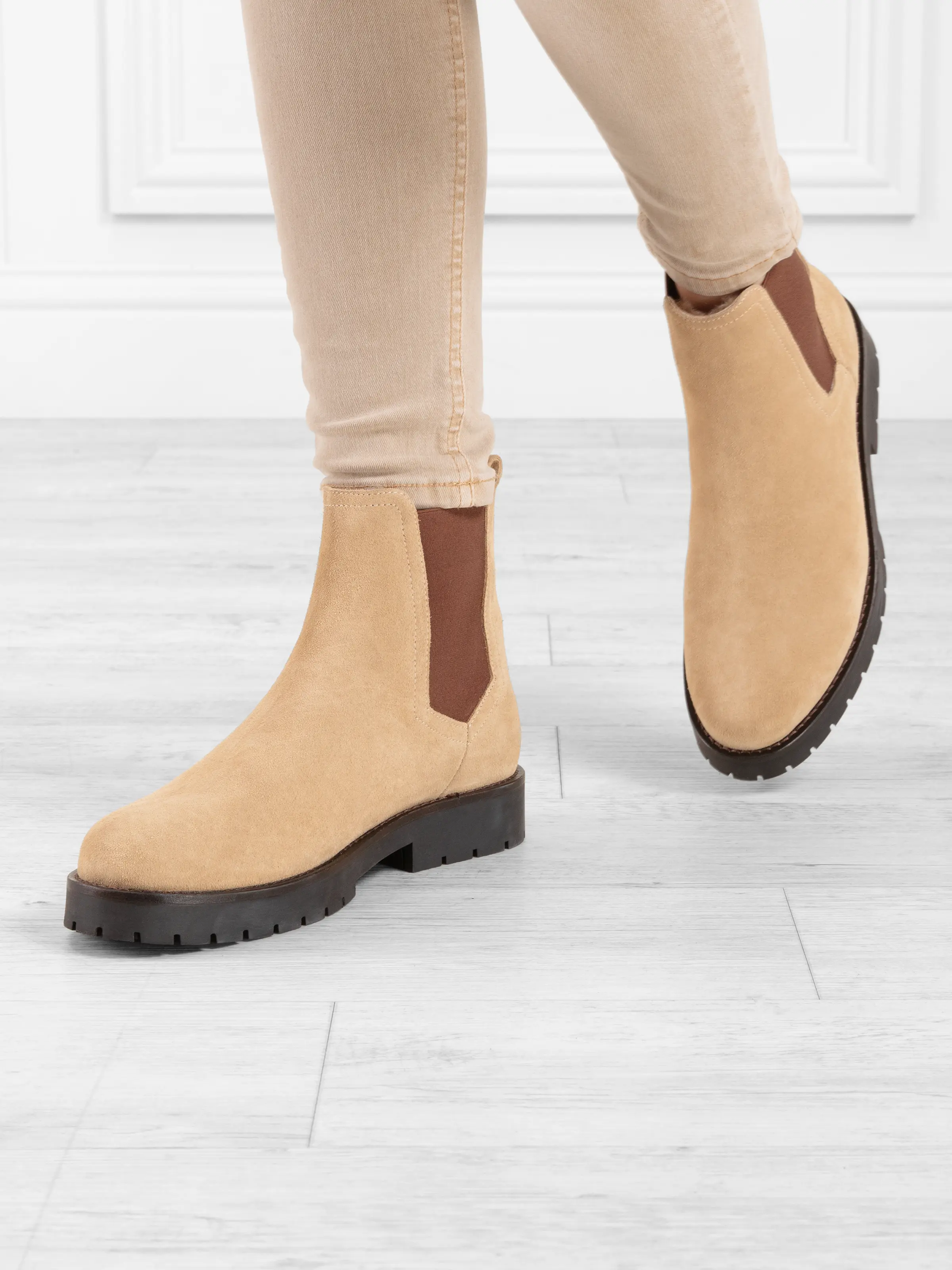 Sheepskin Boudica - Caramel - Image 2