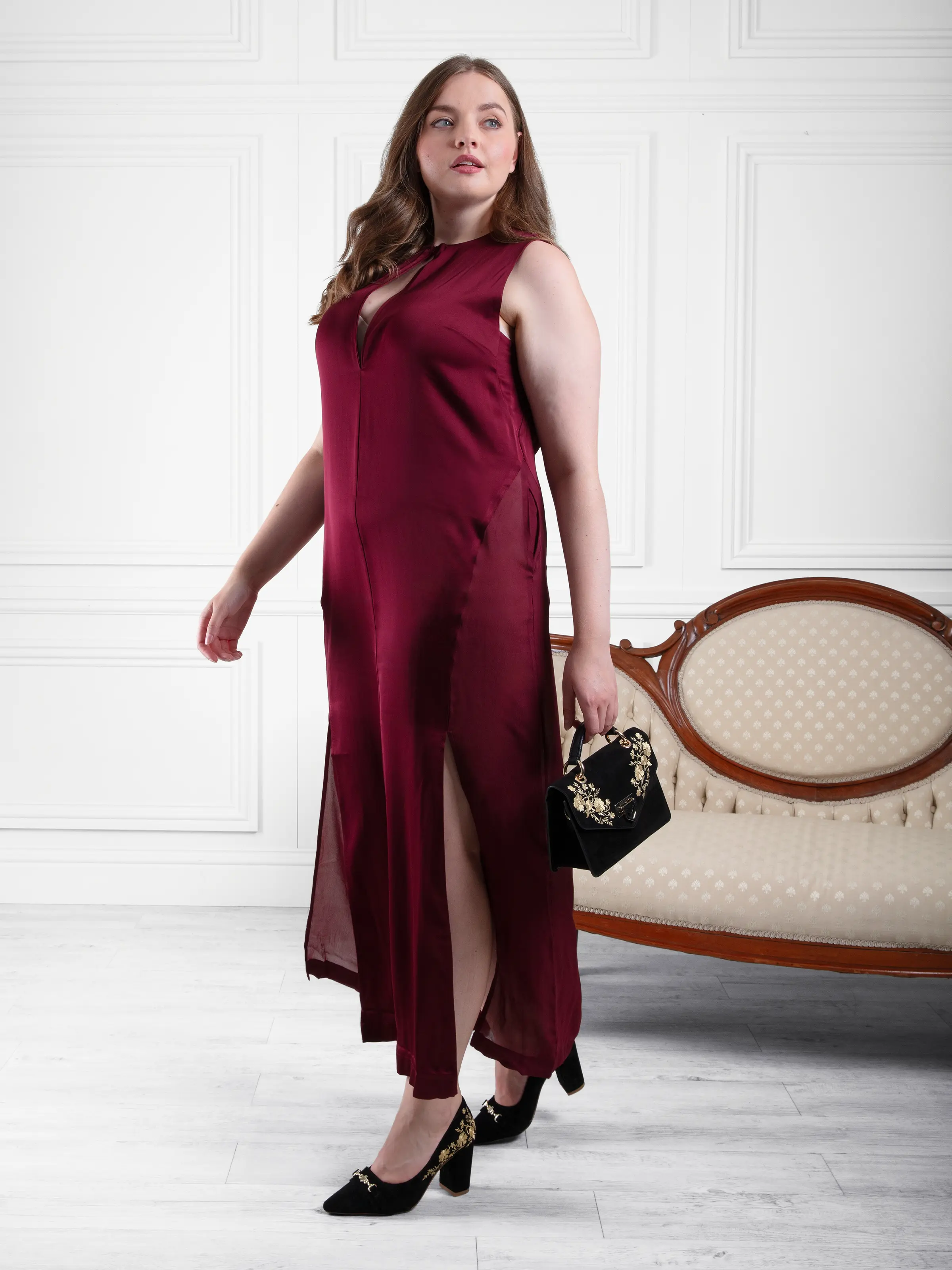 Chantilly - Black & Embroidery - Image 6