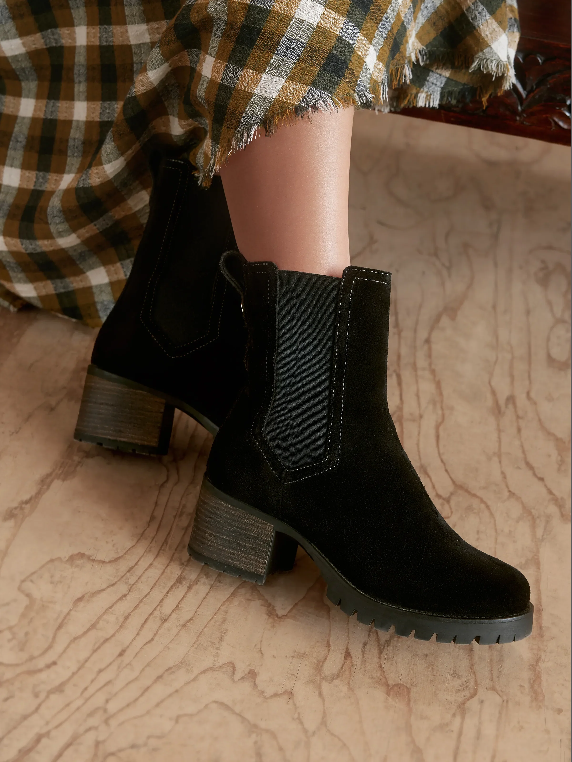 Heeled Boudica - Black Suede - Image 8