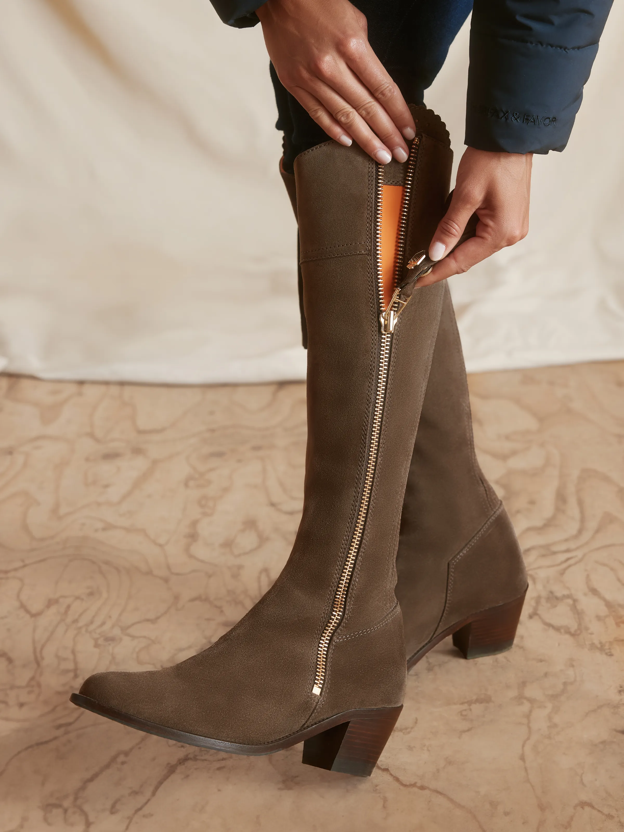 Heeled Regina (Regular Fit) - Fog Suede - Image 7