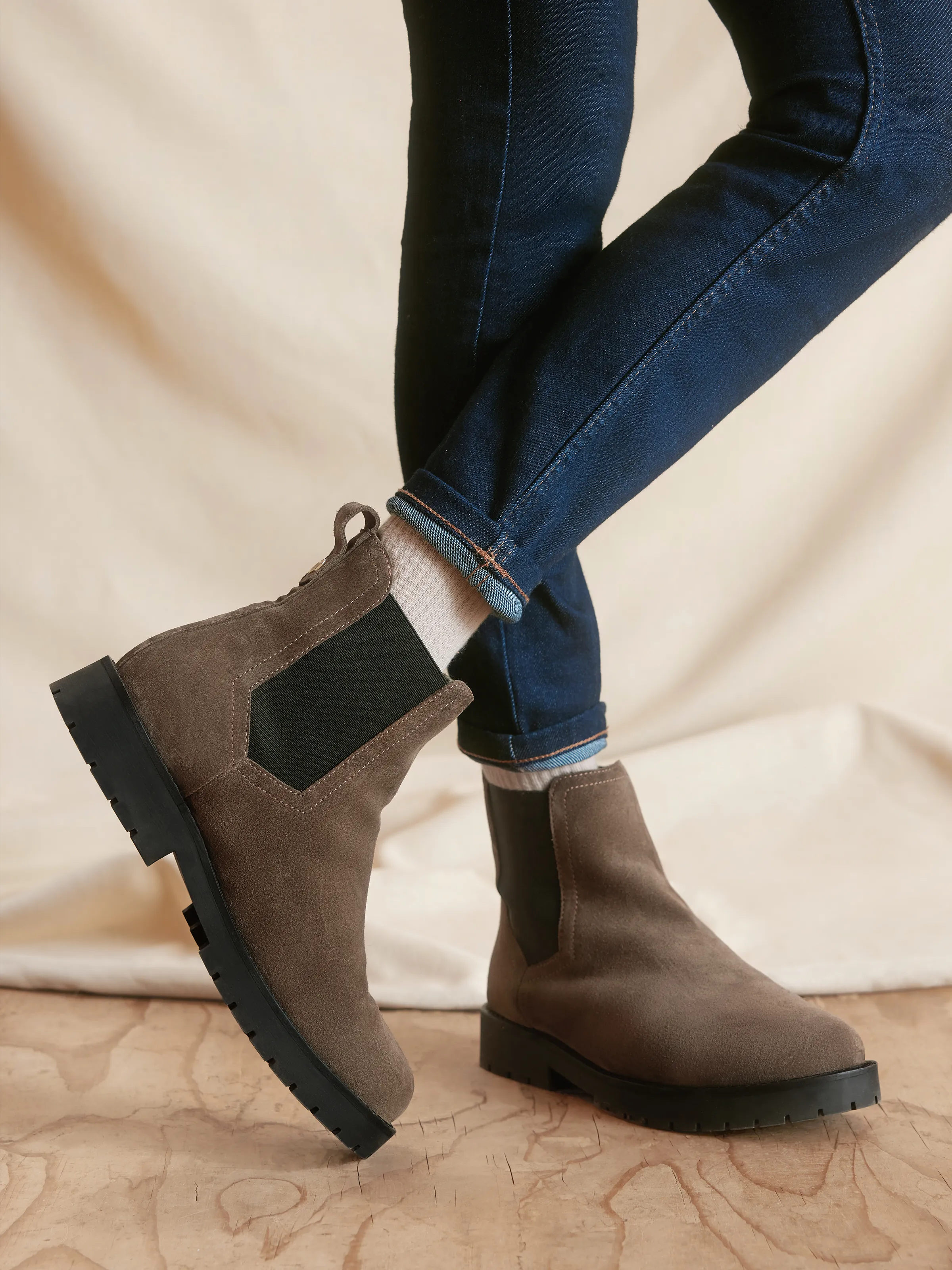 Sheepskin Boudica - Fog Suede