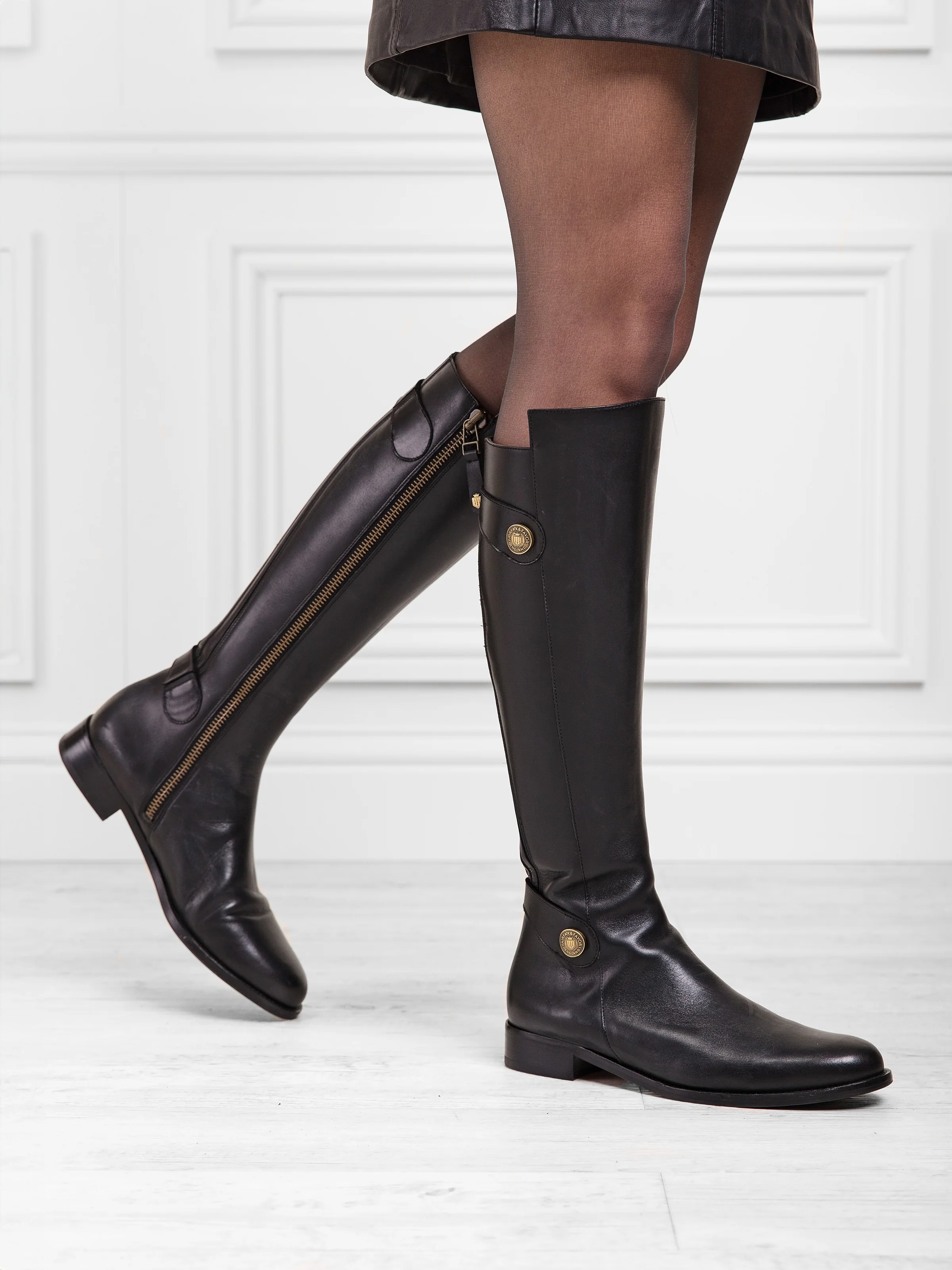 Flat Upton - Black Leather Seconds - Image 2