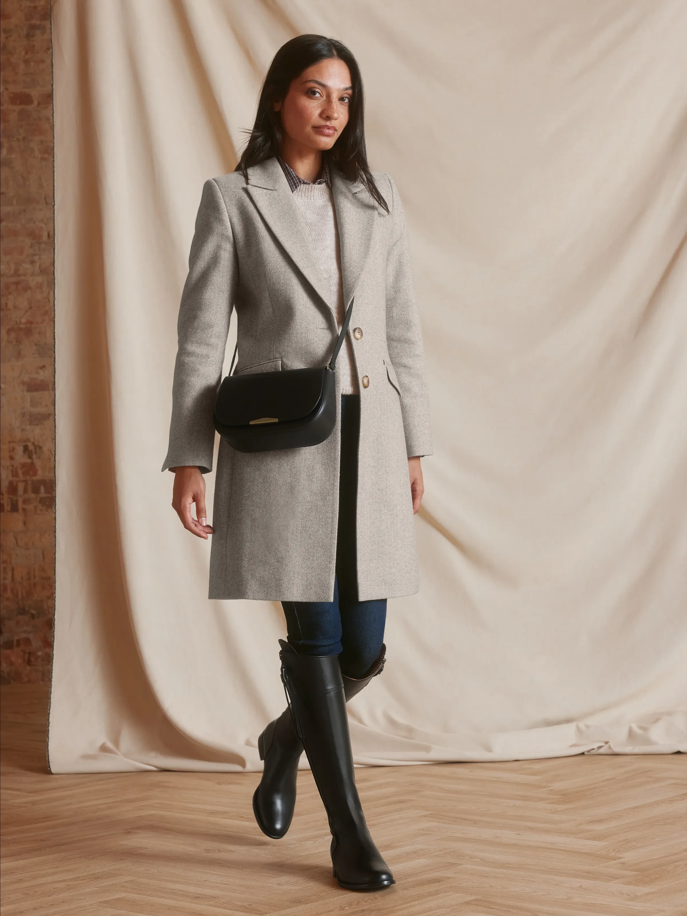 Regina (Regular Fit) - Black Leather - Image 6