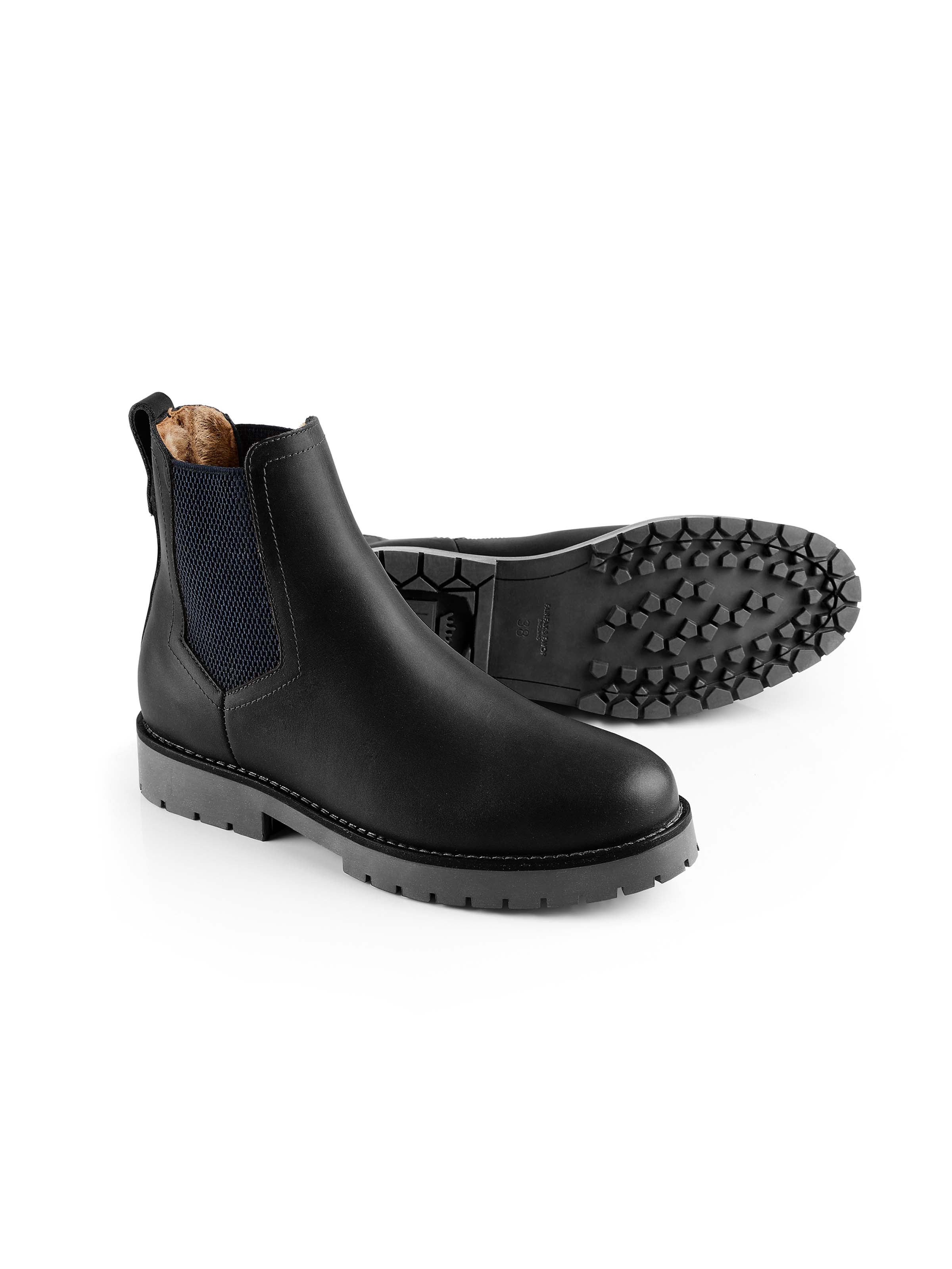 Sheepskin Boudica - Black - Image 4