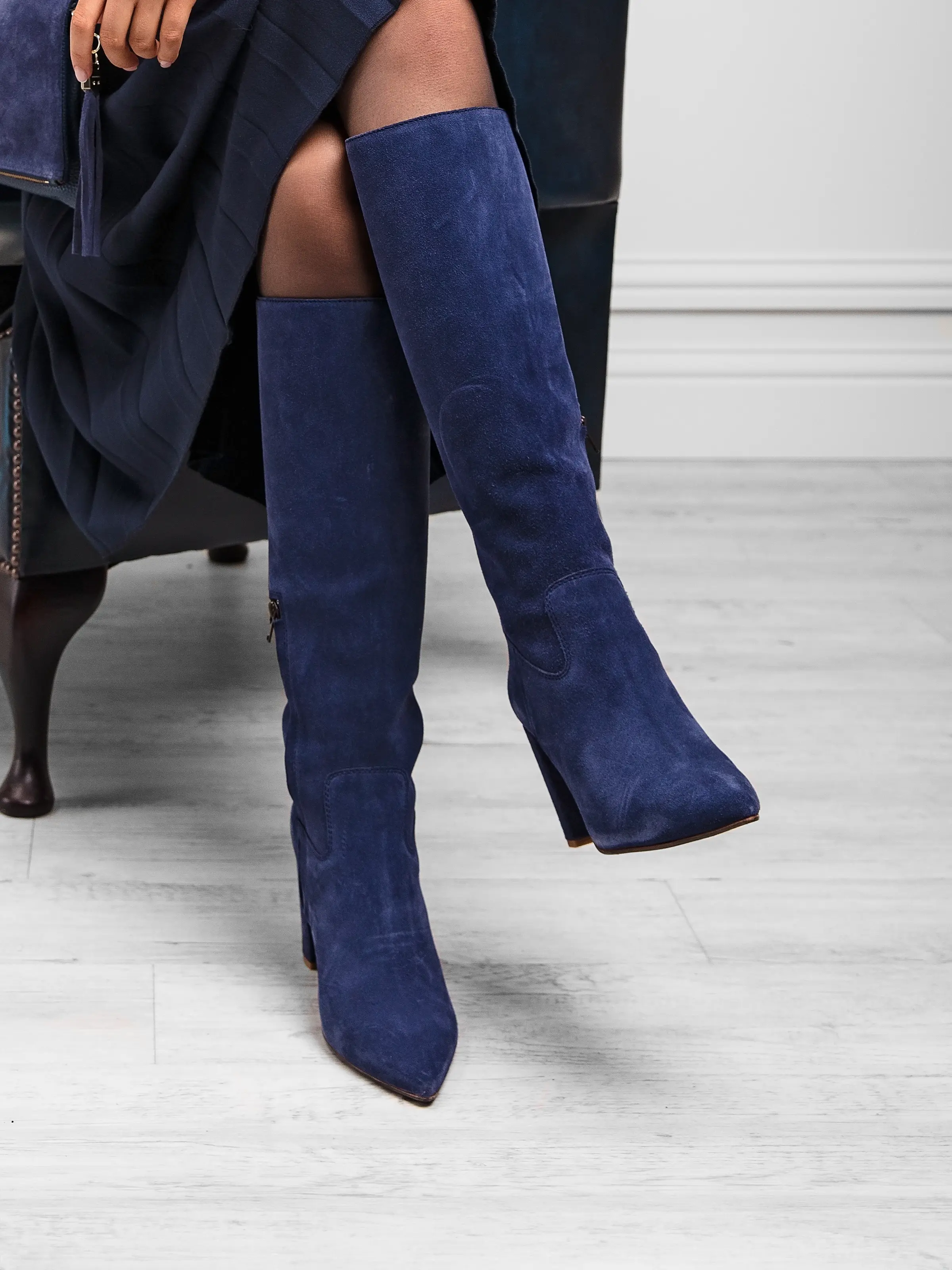 Soho - Ink Suede - Image 6